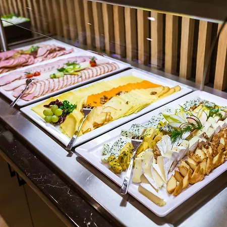 Lägenhetshotell Green Apartments 4*