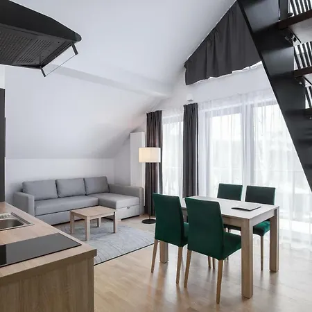 Green Apartments Aparthotel 4*