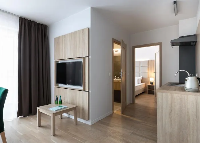 Aparthotel Green Apartments 4*